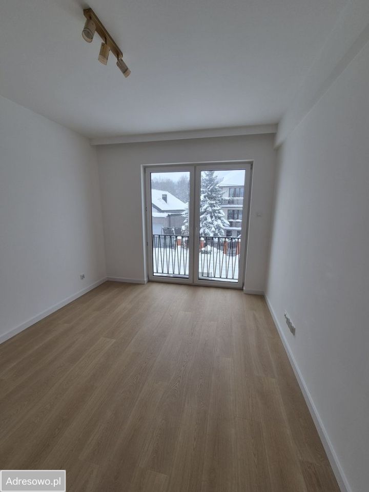 dom szeregowy, 5 pokoi Kielce Bukówka, ul. Jałowcowa. Zdjęcie 3