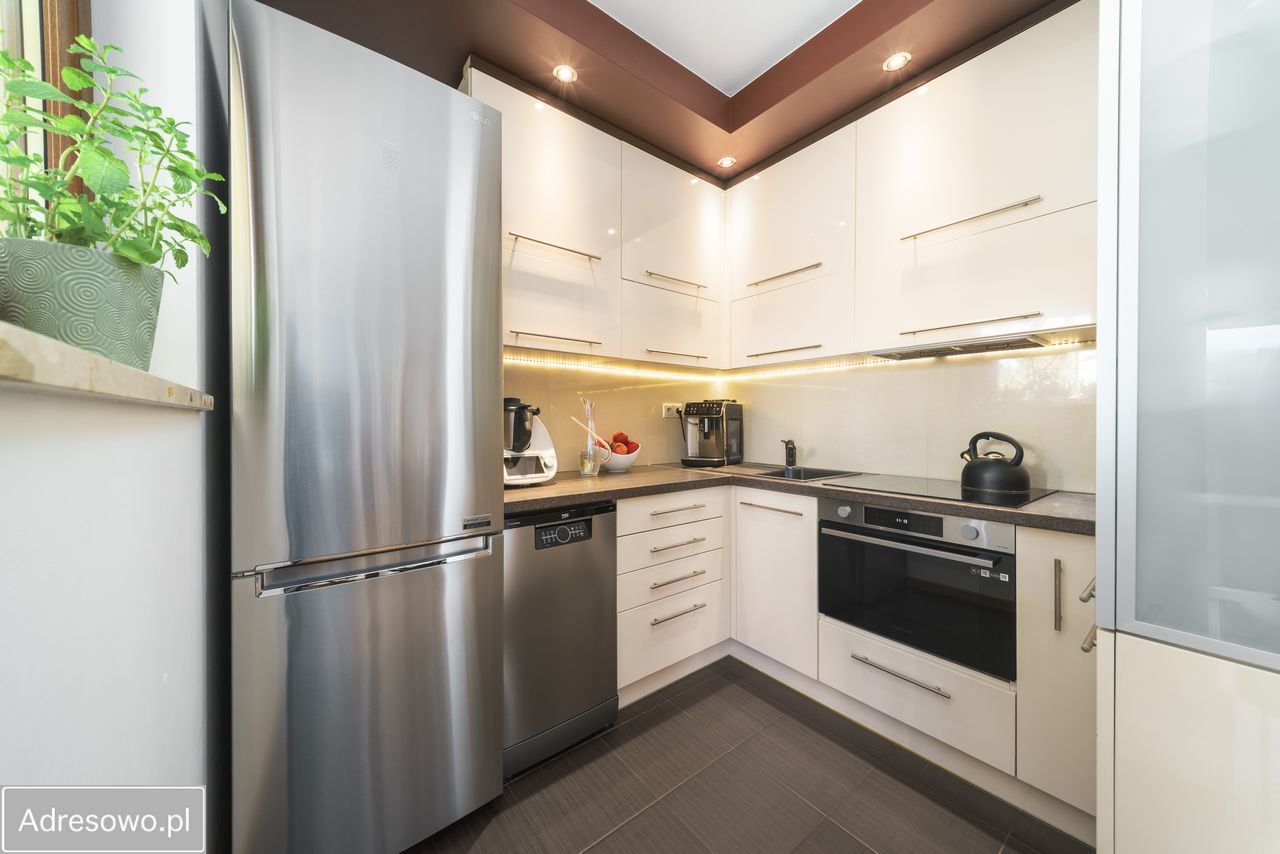 Mieszkanie 3-pokojowe Warszawa Wesoła. Zdjęcie 5