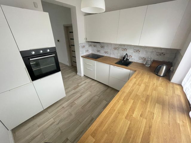 dom szeregowy Grodzisk Mazowiecki, ul. 3 Maja. Zdjęcie 4