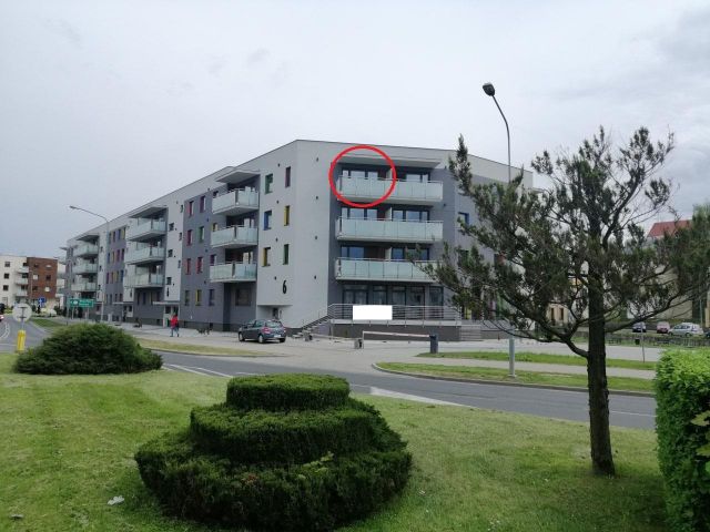 Mieszkanie 2-pokojowe Jelenia Góra Centrum, ul. Osiedle Robotnicze. Zdjęcie 1