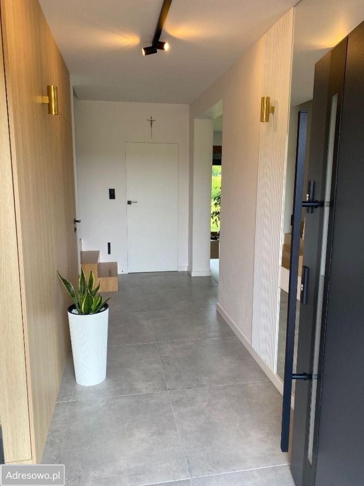 dom wolnostojący, 5 pokoi Brzezia Łąka. Zdjęcie 2