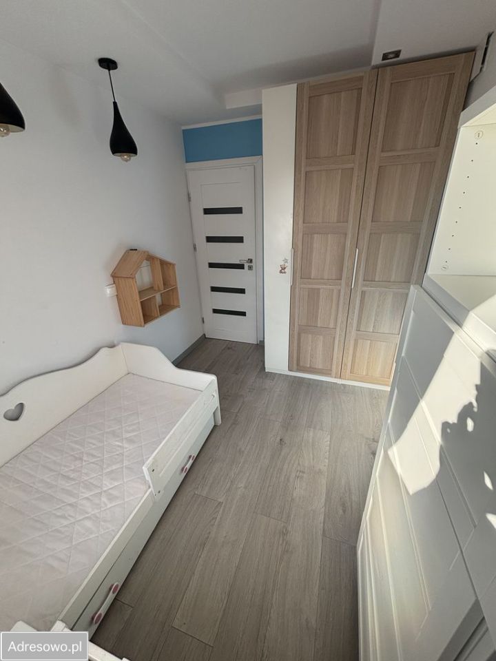 Mieszkanie 3-pokojowe Pabianice. Zdjęcie 3