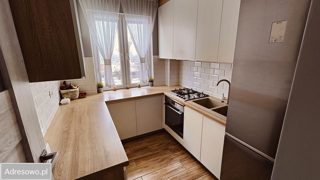 Mieszkanie 3-pokojowe Konin Zatorze, ul. Karola Szymanowskiego. Zdjęcie 4