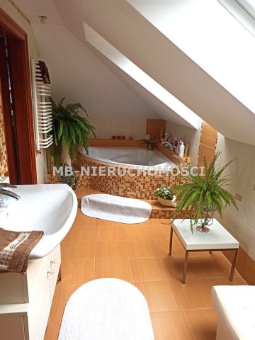 dom wolnostojący, 5 pokoi Sząbruk. Zdjęcie 14