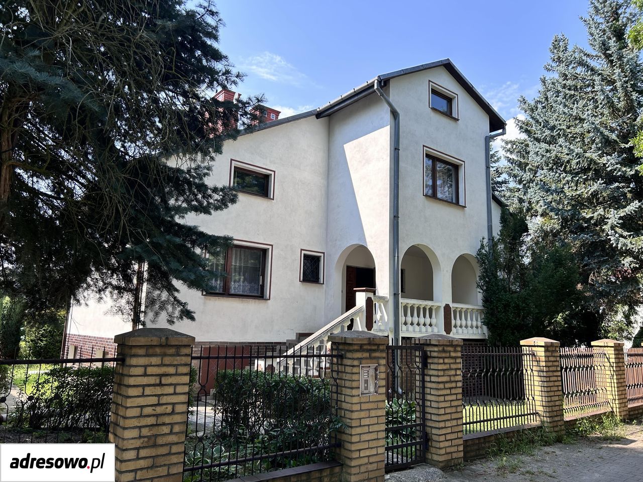 dom wolnostojący, 6 pokoi Warszawa Wilanów, ul. Kremowa. Zdjęcie 1