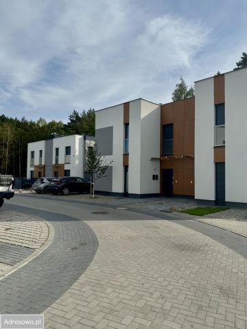 Mieszkanie 4-pokojowe Ustka, ul. Uzdrowiskowa. Zdjęcie 1