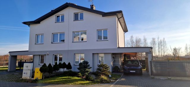 bliźniak, 5 pokoi Jazgarzew, ul. Szkolna. Zdjęcie 1