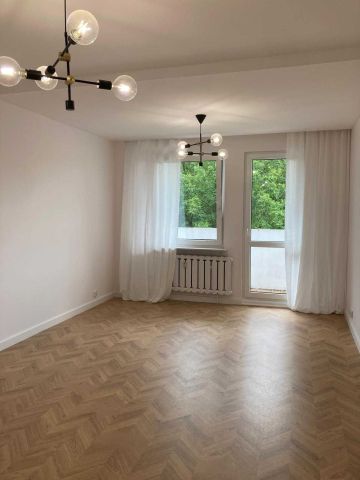 Mieszkanie 2-pokojowe Piekary Śląskie, ul. Marii Curie-Skłodowskiej. Zdjęcie 1