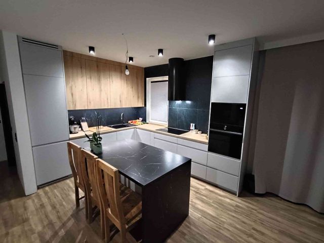 bliźniak, 4 pokoje Jaroszowa Wola, Leśna. Zdjęcie 1