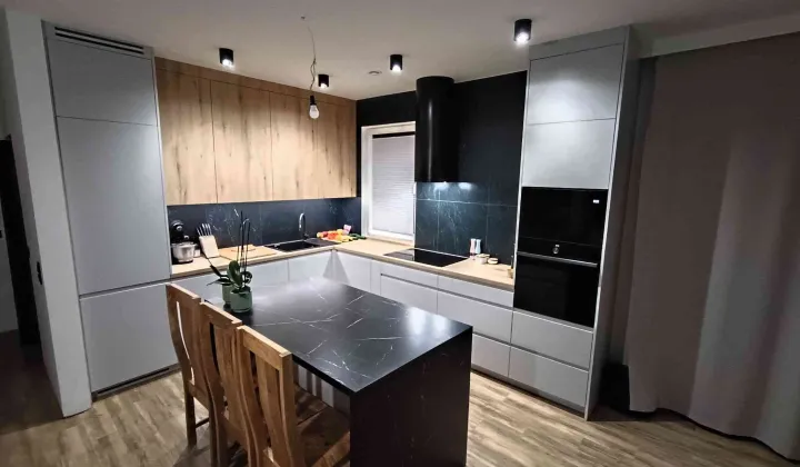 bliźniak, 4 pokoje Jaroszowa Wola, ul. Leśna