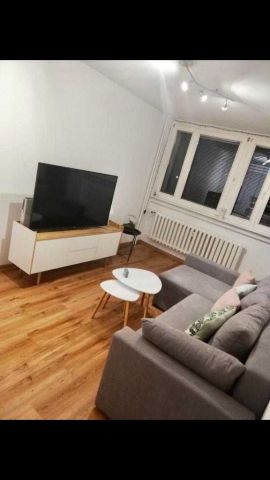 Mieszkanie 3-pokojowe Jelenia Góra Centrum, ul. Ptasia. Zdjęcie 1