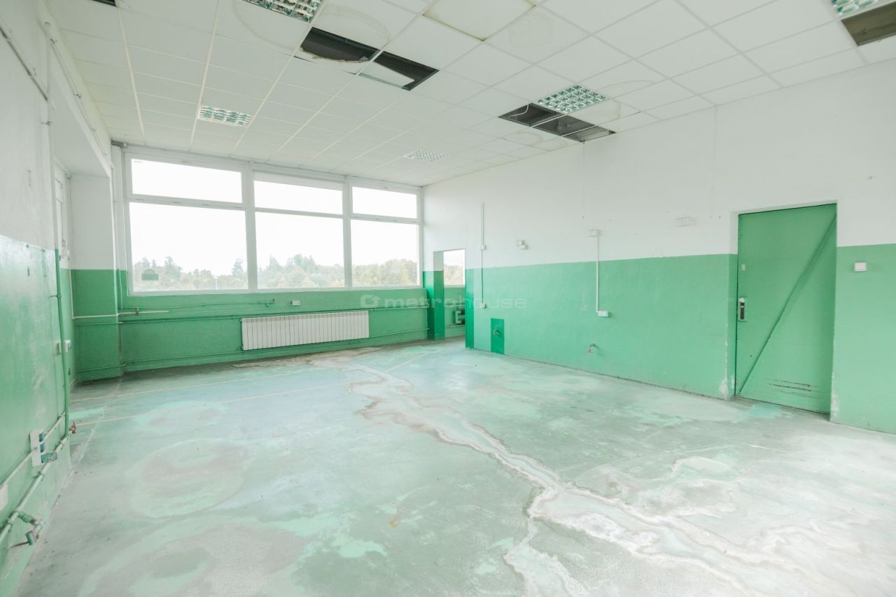 Hala/magazyn Siennica, ul. gen. Władysława Sikorskiego. Zdjęcie 12