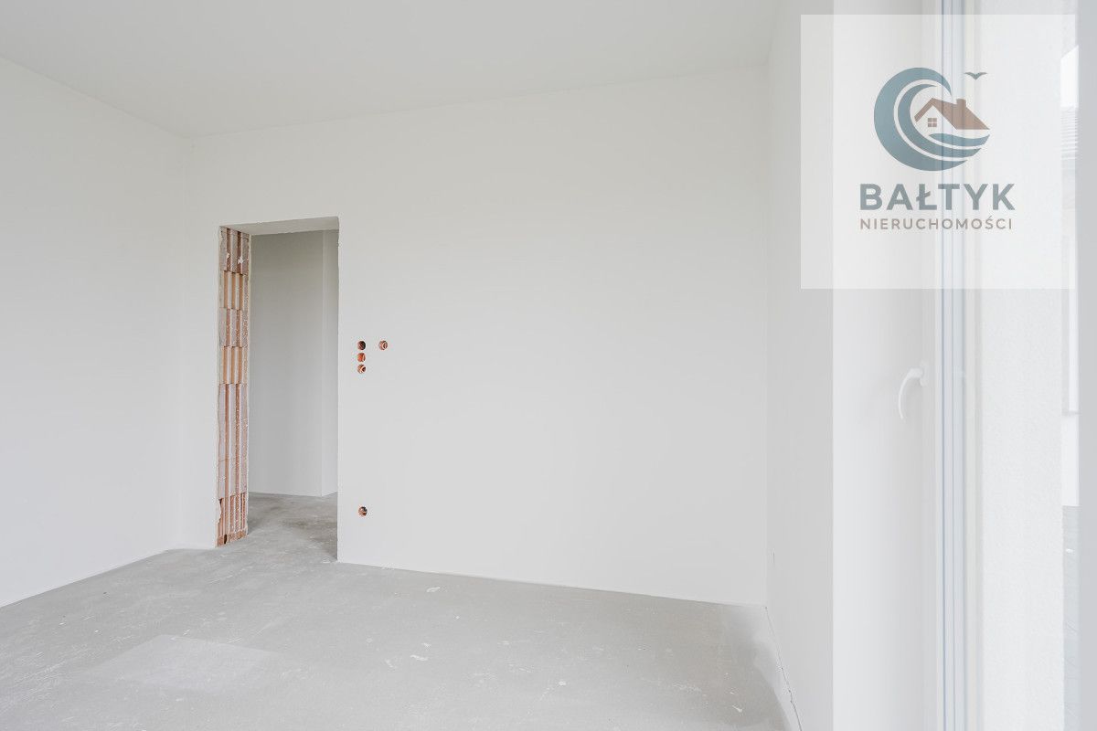 dom wolnostojący, 6 pokoi Kębłowo. Zdjęcie 9