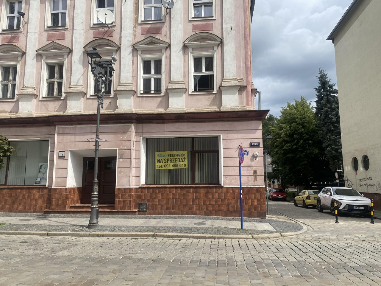 Lokal Brzeg Centrum, rynek Rynek