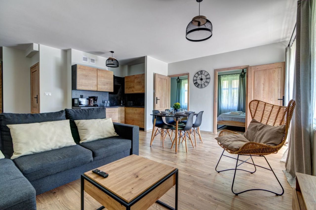 Mieszkanie 3-pokojowe Krynica-Zdrój, ul. Cicha. Zdjęcie 2