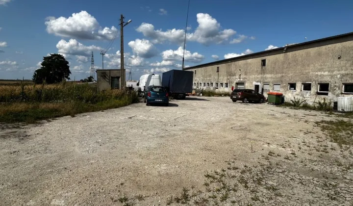 Hala/magazyn Owczary