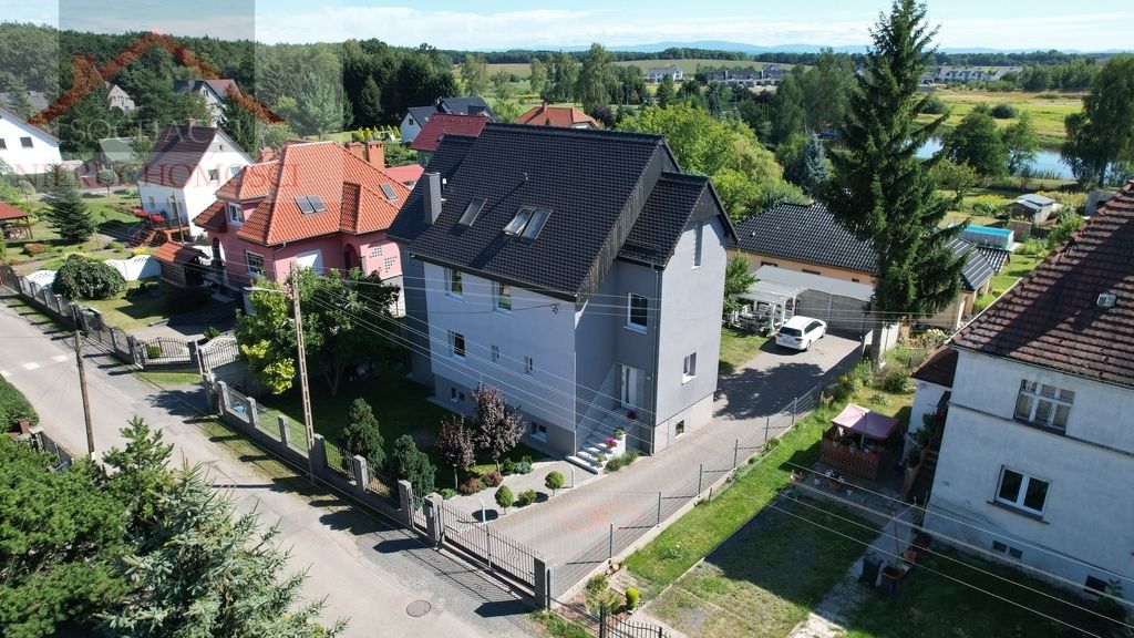 dom wolnostojący, 9 pokoi Łagów, ul. Spacerowa