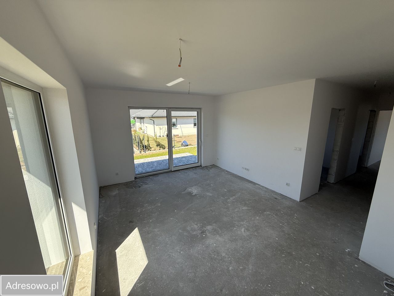 dom wolnostojący, 4 pokoje Różyny. Zdjęcie 7