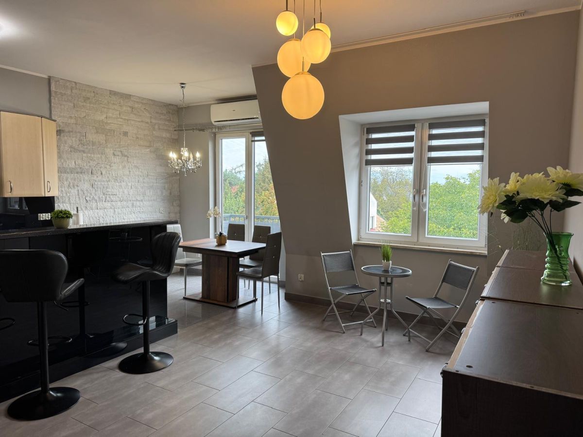 Mieszkanie 3-pokojowe Żerniki Wrocławskie, ul. Kolejowa. Zdjęcie 4