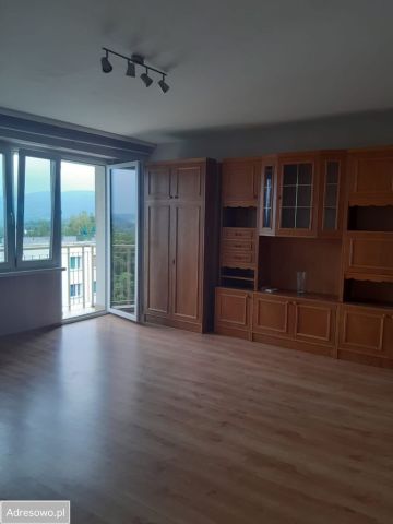 Mieszkanie 3-pokojowe Wadowice, os. Pod Skarpą. Zdjęcie 1