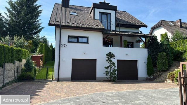 dom wolnostojący, 5 pokoi Bosutów, ul. Wiśniowa. Zdjęcie 1