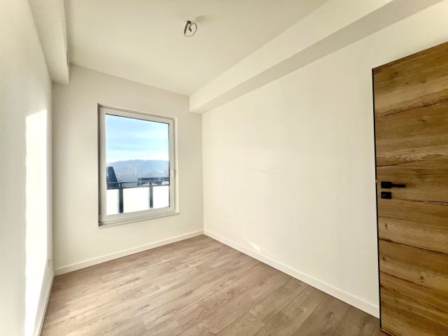 Mieszkanie 3-pokojowe Myślenice. Zdjęcie 5