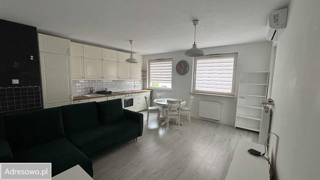 Mieszkanie 2-pokojowe Warszawa Elsnerów, ul. Montwiłłowska. Zdjęcie 3