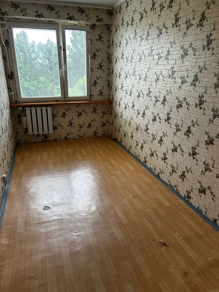 Mieszkanie 3-pokojowe Bełchatów, os. Budowlanych. Zdjęcie 3