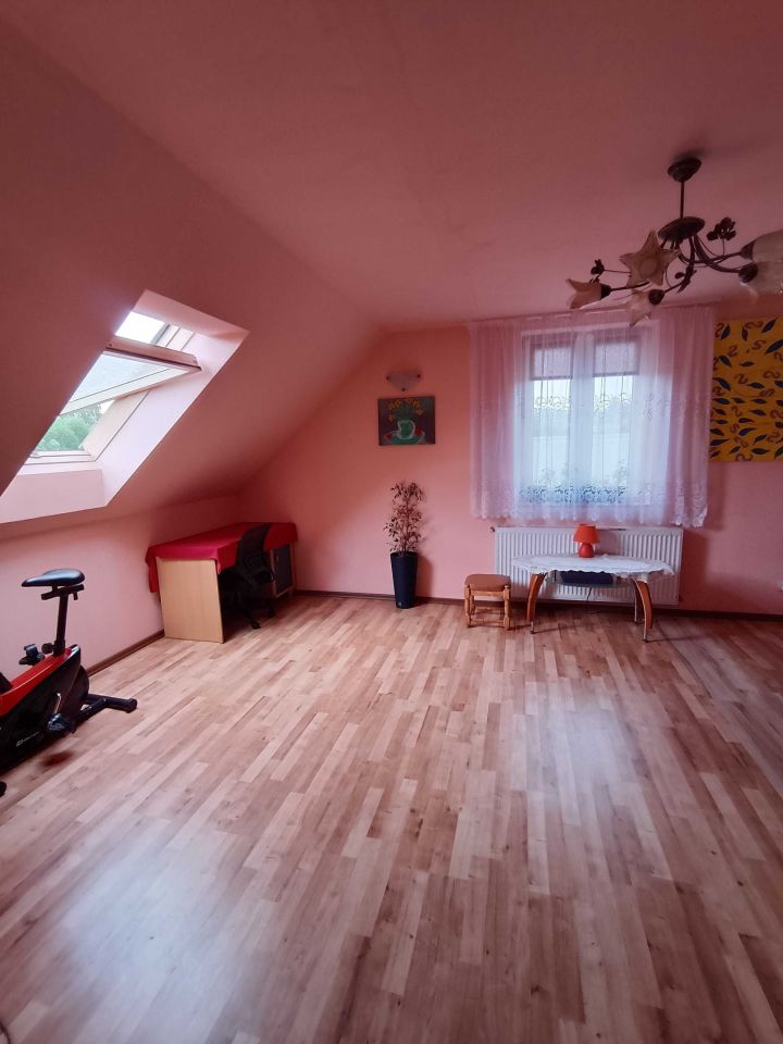 dom wolnostojący, 5 pokoi Strachocina. Zdjęcie 5