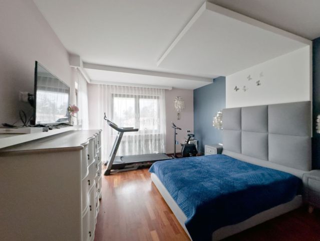 dom wolnostojący, 7 pokoi Stare Babice, ul. Koczarska. Zdjęcie 20