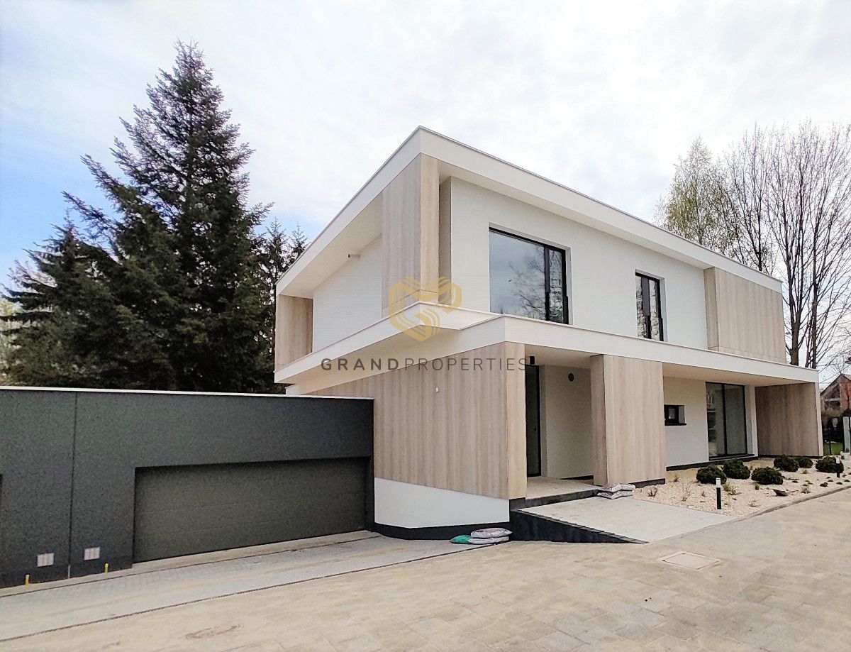 bliźniak, 7 pokoi Konstancin-Jeziorna. Zdjęcie 3