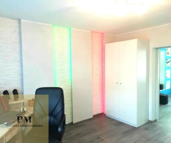 budynek wielorodzinny, 4 pokoje Kraśnik Koszaliński. Zdjęcie 5