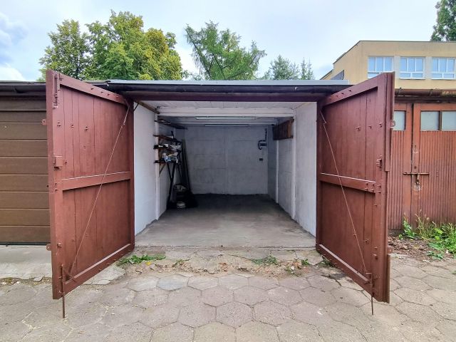 Garaż/miejsce parkingowe Warszawa Targówek, ul. Łojewska. Zdjęcie 1