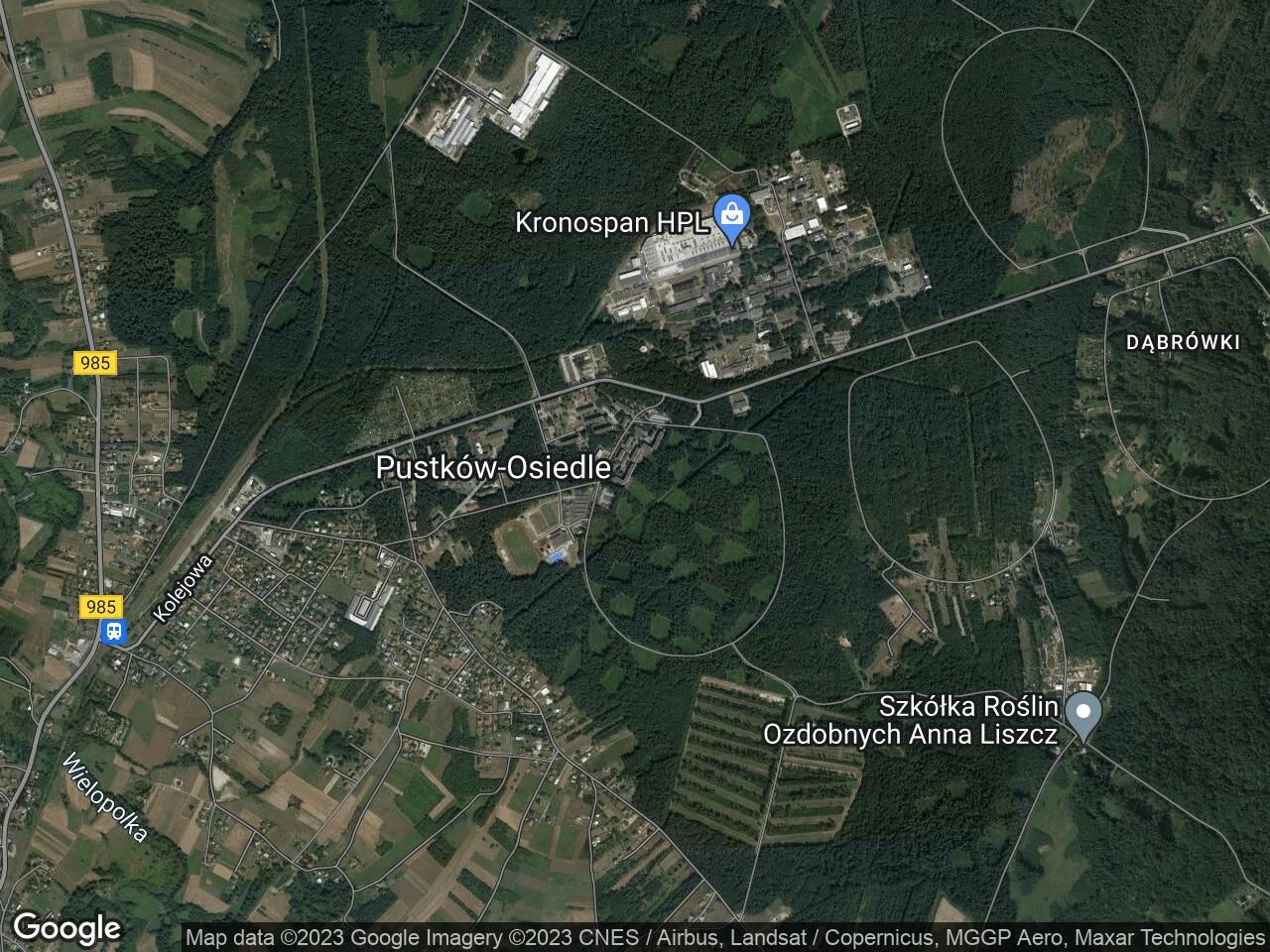 Mieszkanie 3-pokojowe Pustków-Osiedle. Zdjęcie 1