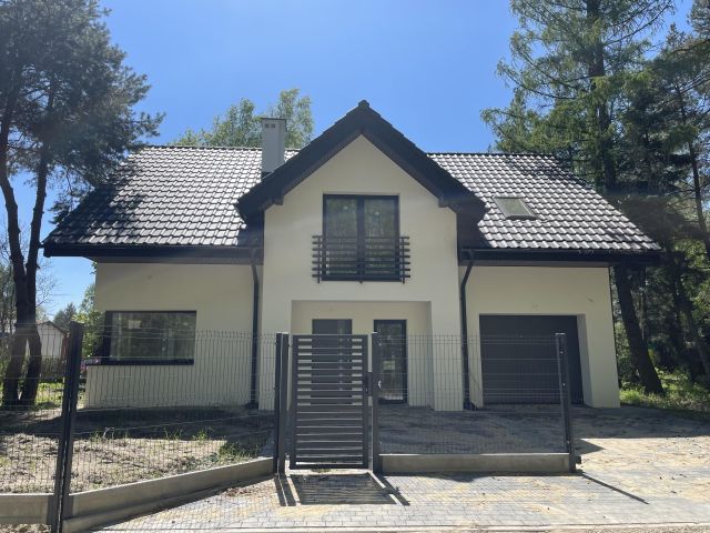 dom wolnostojący, 5 pokoi Żelechów, ul. Brzozowa. Zdjęcie 1