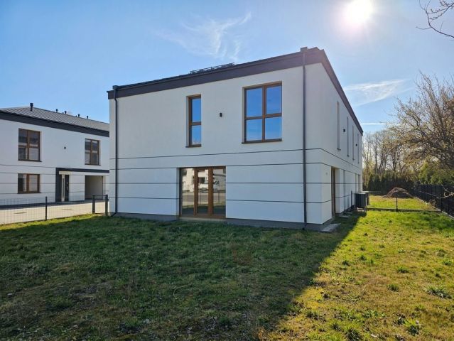 bliźniak, 5 pokoi Warszawa Wilanów, ul. Ruczaj. Zdjęcie 2