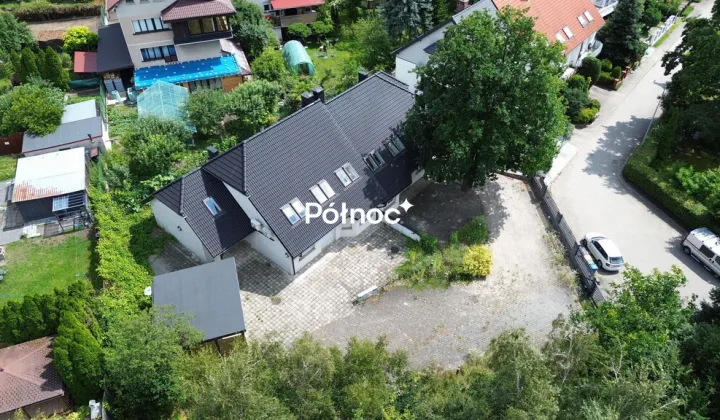 dom wolnostojący, 10 pokoi Bolesławiec, ul. Ludwika Pasteura
