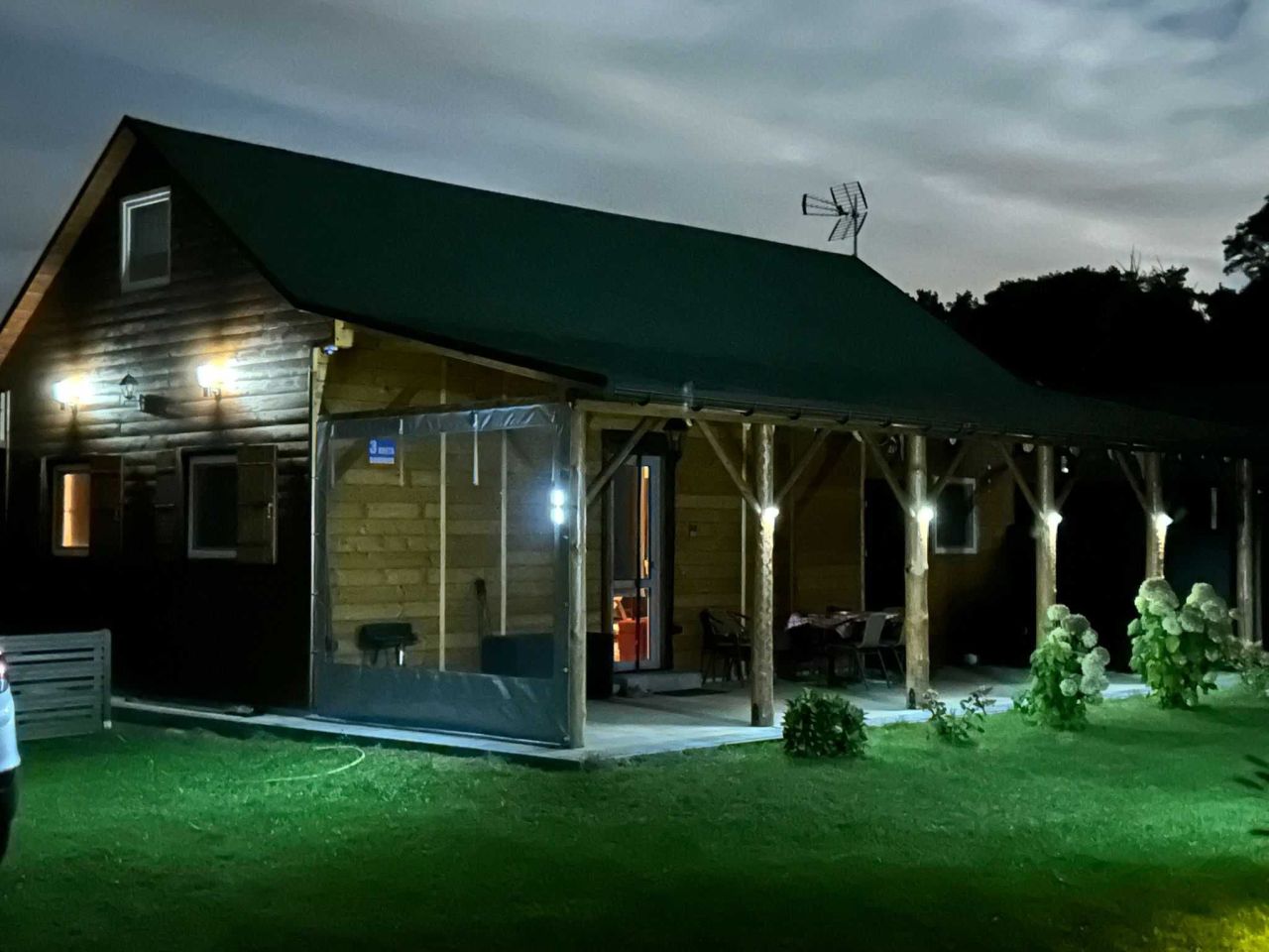 dom wolnostojący Dominice