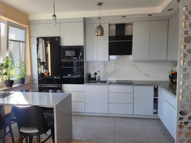 Mieszkanie 3-pokojowe Bielsko-Biała. Zdjęcie 1