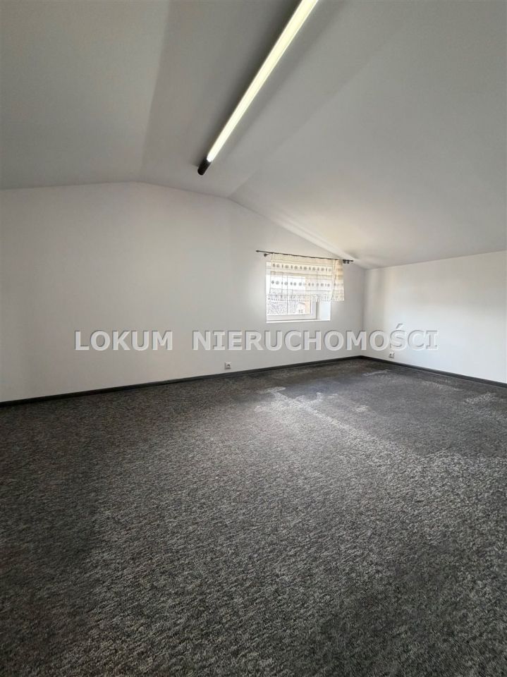 dom wolnostojący, 5 pokoi Bąków, ul. Jasna. Zdjęcie 18