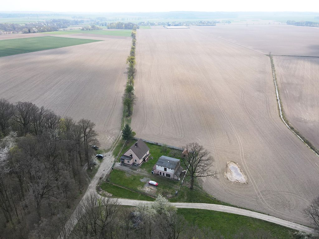 dom wolnostojący, 4 pokoje Przydroże Małe. Zdjęcie 4