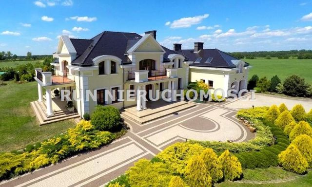 dom wolnostojący, 10 pokoi Stypułów