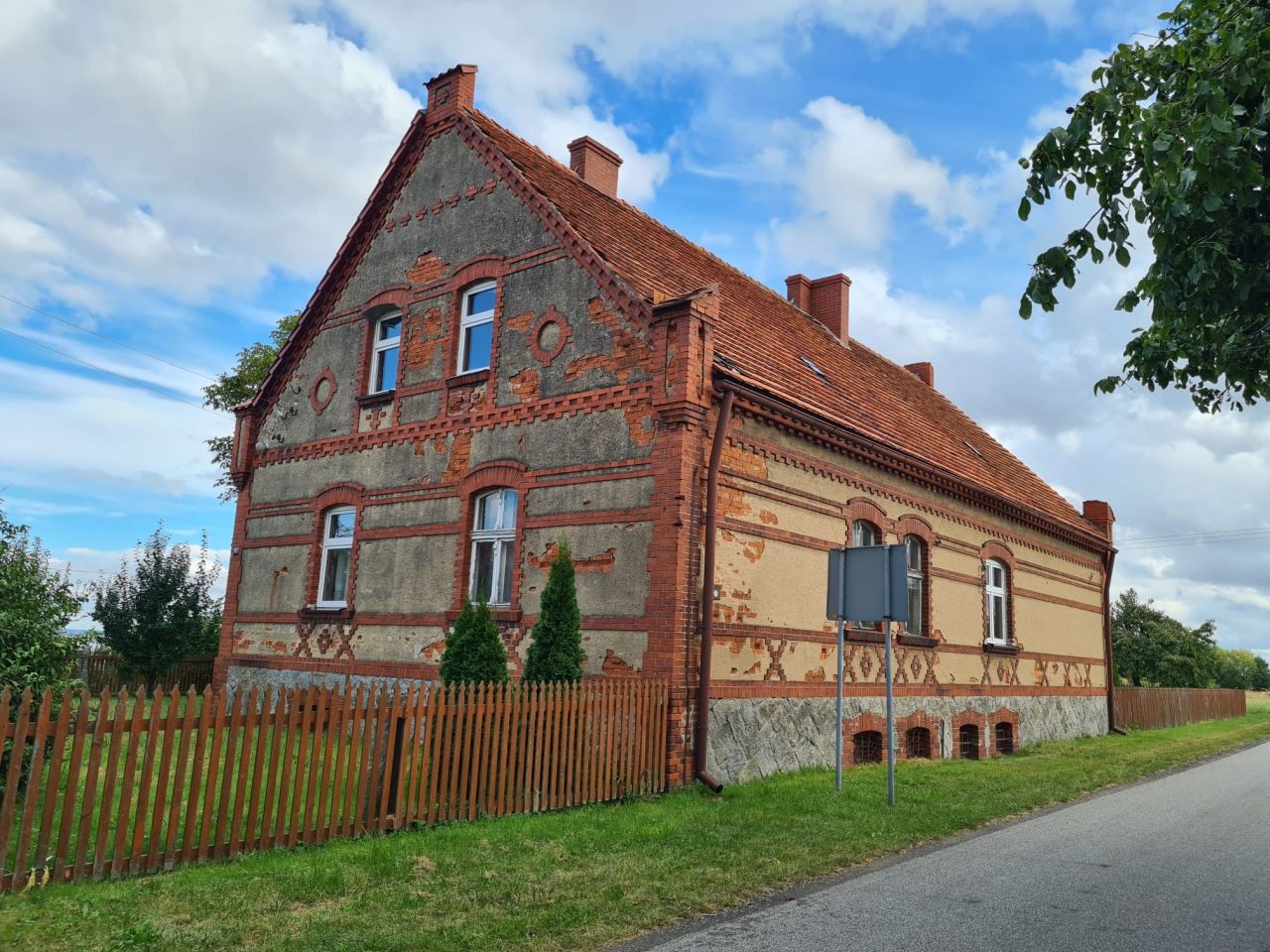 dom wolnostojący, 6 pokoi Paszowice. Zdjęcie 3