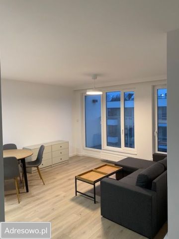 Mieszkanie 2-pokojowe Gdańsk Letnica, ul. Starowiejska. Zdjęcie 1