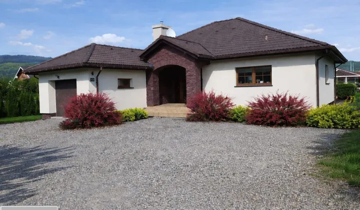 dom wolnostojący, 4 pokoje Łodygowice