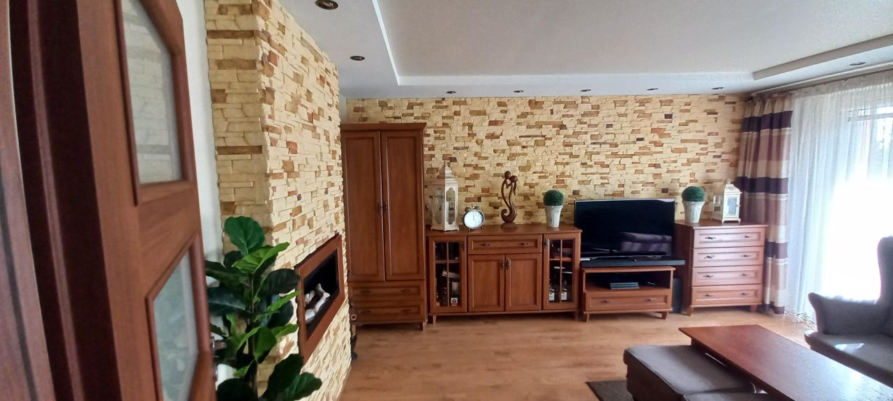 Mieszkanie 3-pokojowe Wałcz Dolne Miasto, os. Dolne Miasto. Zdjęcie 2