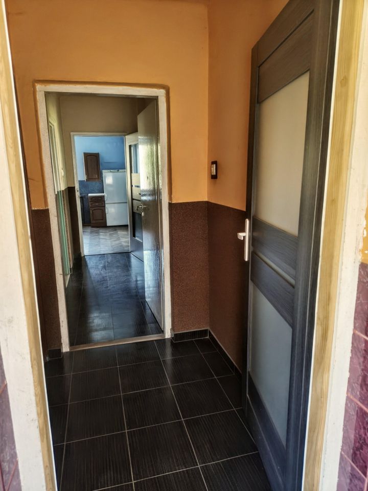 dom wolnostojący, 2 pokoje Zalesie. Zdjęcie 9