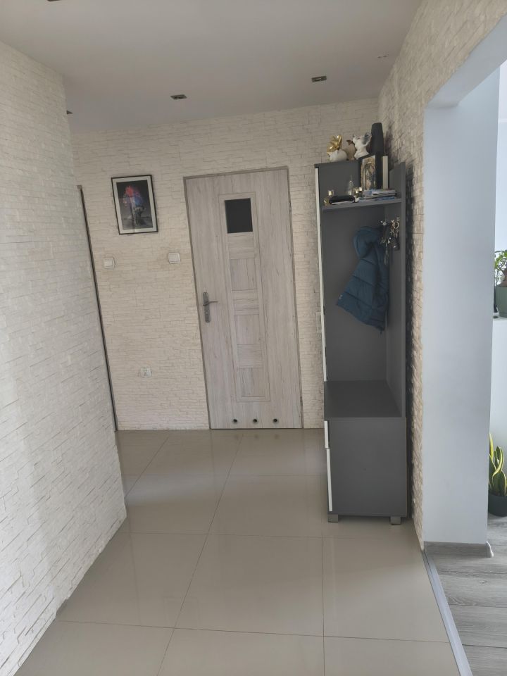 Mieszkanie 3-pokojowe Wołczyn, os. Młodych. Zdjęcie 4