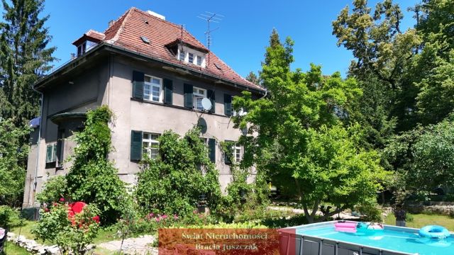 dom wolnostojący, 9 pokoi Wrocław Zalesie. Zdjęcie 1
