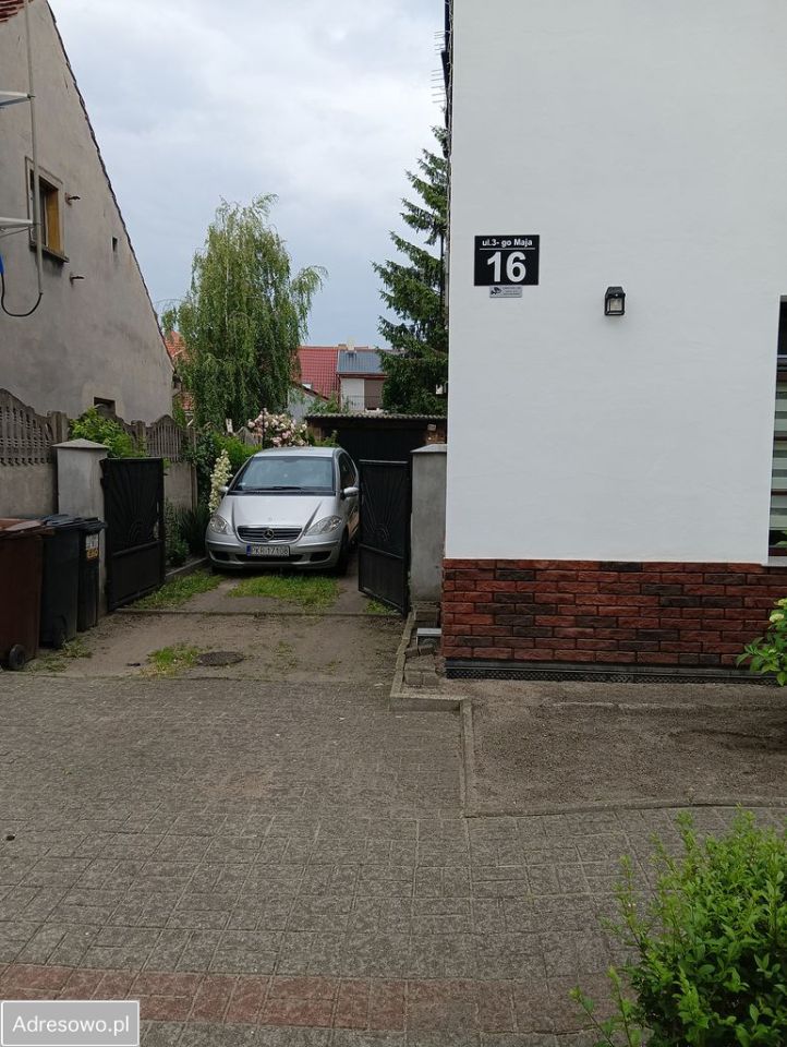 dom wolnostojący, 7 pokoi Kobylin, ul. 3 Maja. Zdjęcie 9